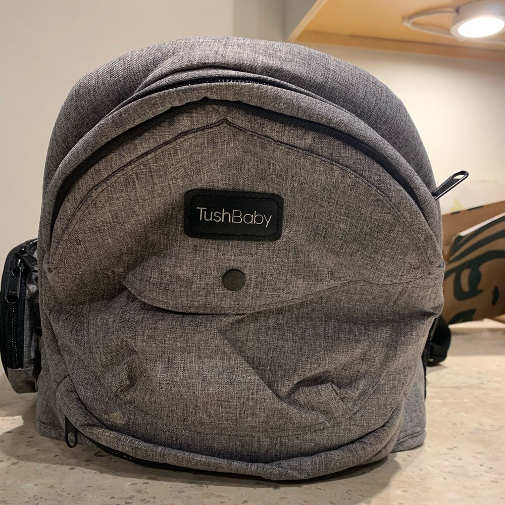 Tushbaby hip carrier
